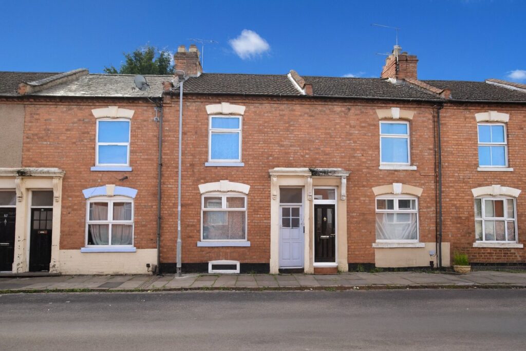 Talbot Road, Abington, Northampton, NN1 4HZ