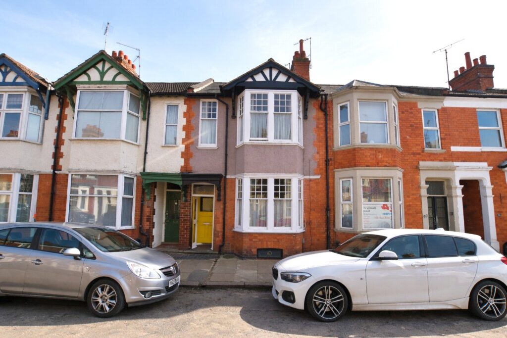 Cedar Road, Abington, Northampton, NN1 4RW