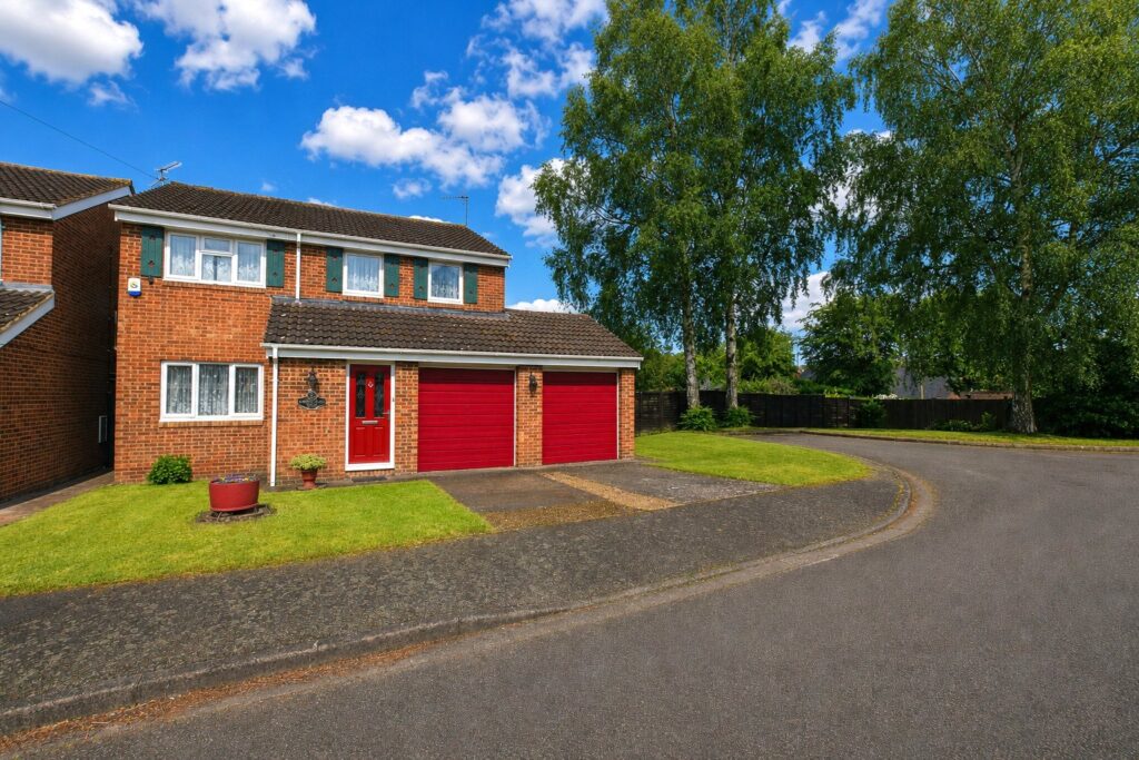 Homestead Way, Kingsley, Northampton, NN2 6JG