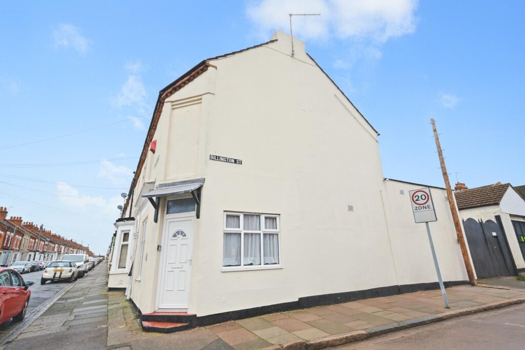 Whitworth Road, Abington